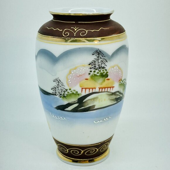 Vintage Fine Porcelain Moriage Vase Hand Painted Layered Enamel Gold Trim Japan - Picture 9 of 16